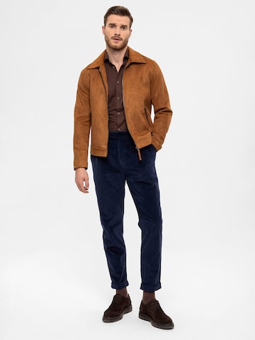 Antioch Between-season jacket in Brown