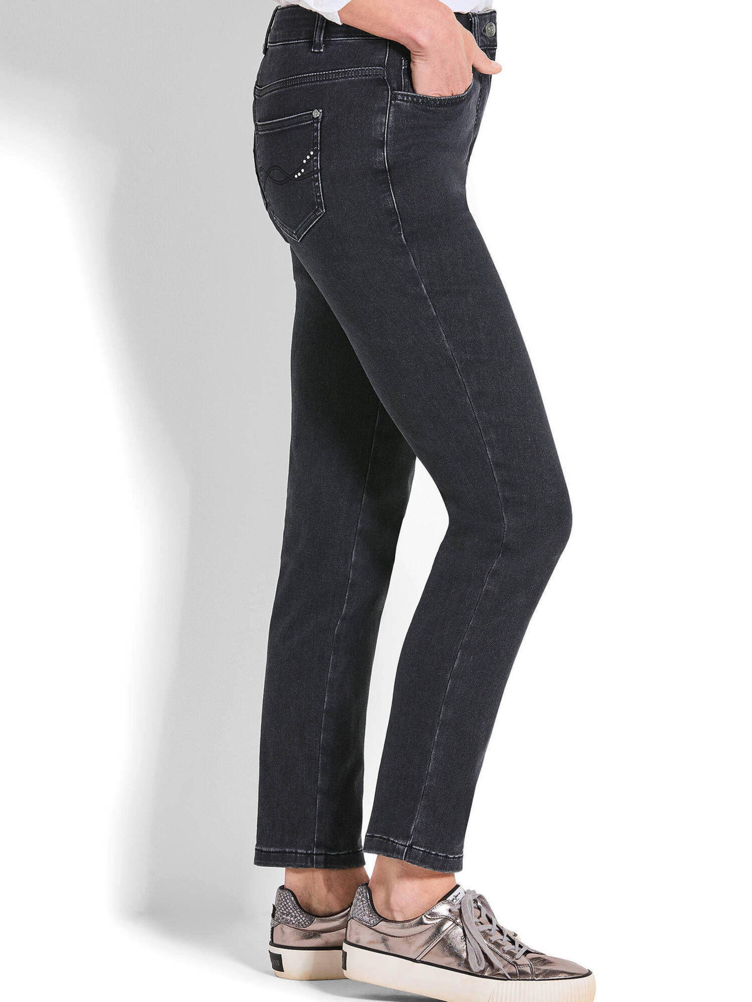 Goldner Slim fit Trousers in Black