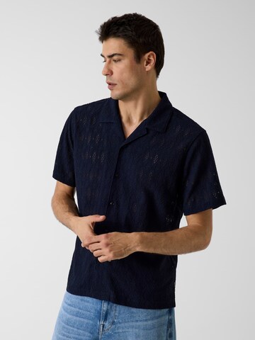 GUESS Regular fit Button Up Shirt in Blue: front