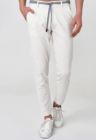 Coupe slim Pantalon chino ' Bryne ' INDICODE JEANS en blanc : devant