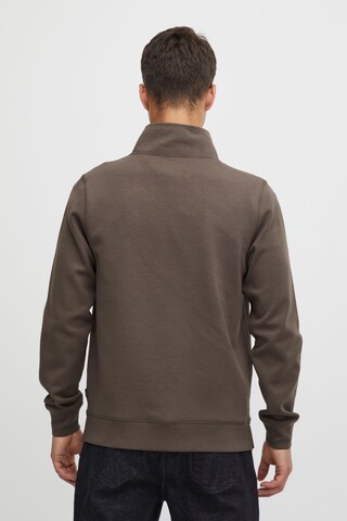 Casual Friday Sweatshirt 'Sebastian' in Brown