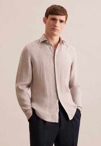 SEIDENSTICKER Slim fit Business shirt in Beige: front