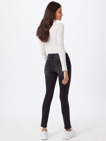 Skinny Jeans de la Herrlicher pe negru