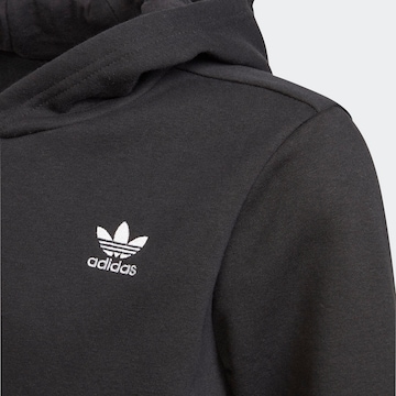 ADIDAS ORIGINALS Sweatshirt 'Adicolor' in Black