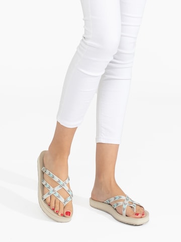 Minnetonka T-bar sandals 'Hanna' in White