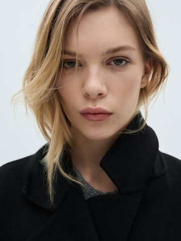 MANGO Between-seasons coat 'Picarol' in Black