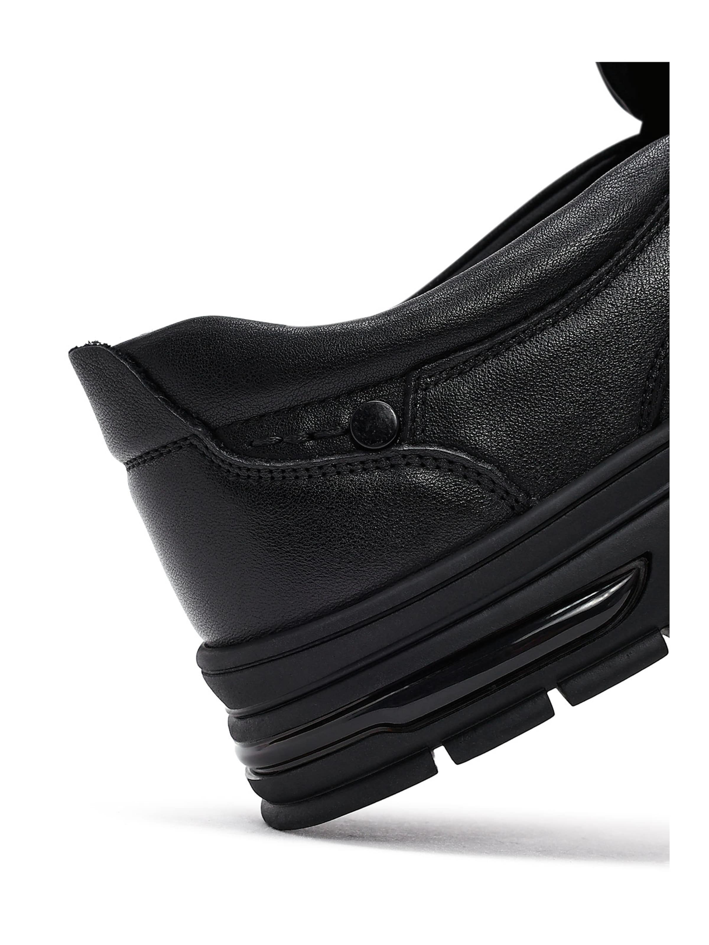 Derimod Slipper in Schwarz
