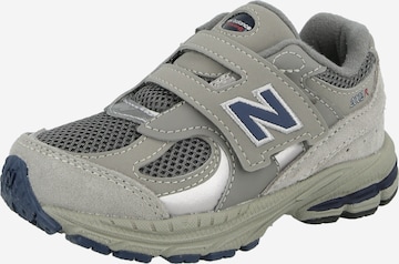 pilka new balance Sportbačiai '2002': priekis