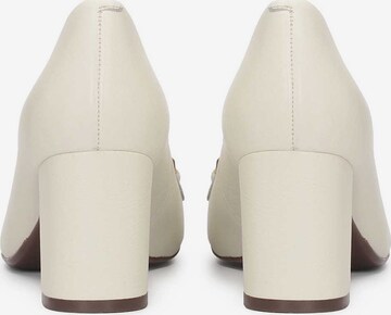 Kazar Pumps in Beige