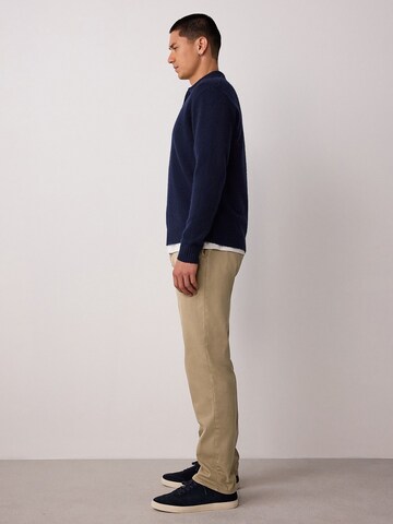 Next Слим Брюки-чинос в Бежевый