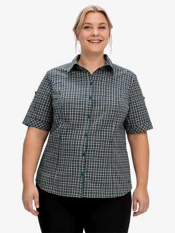SHEEGO Athletic Button Up Shirt in Green: front