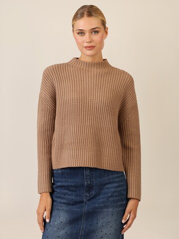 APART Pullover in Braun: Vorderseite