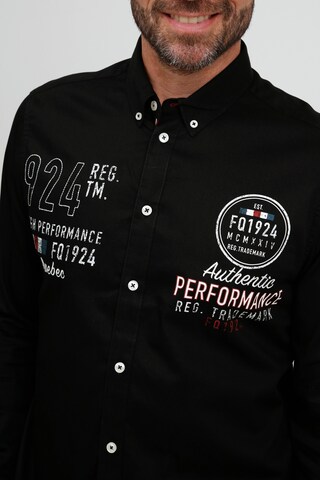 FQ1924 Regular fit Button Up Shirt in Black