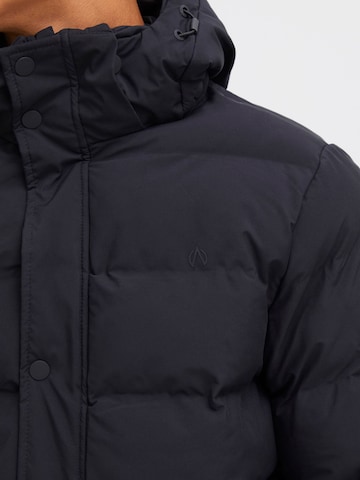 North Bend - Chaqueta de montaña 'Paolo' en negro