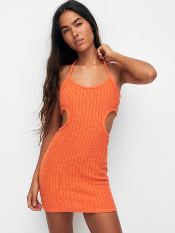 Pull&Bear Jurk in Oranje: voorkant