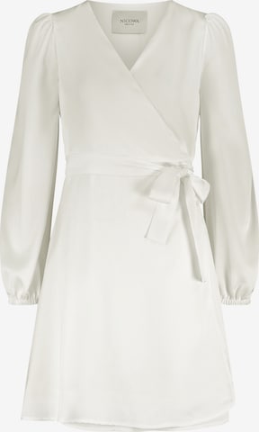 Nicowa Dress in White: front