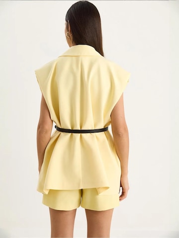 Gilet da completo di Bianco Lucci in giallo