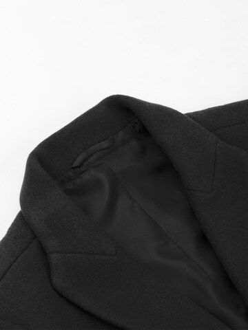 Youthup Winter Coat in Black