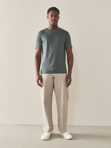 Tricou de la Next pe verde