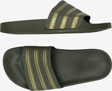 ADIDAS ORIGINALS Sandalen 38 in Grün: Vorderseite