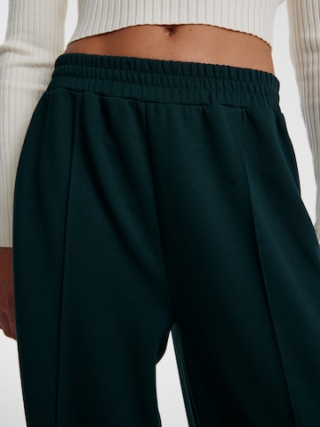 EDITED Wide leg Pants 'Vica' in Green