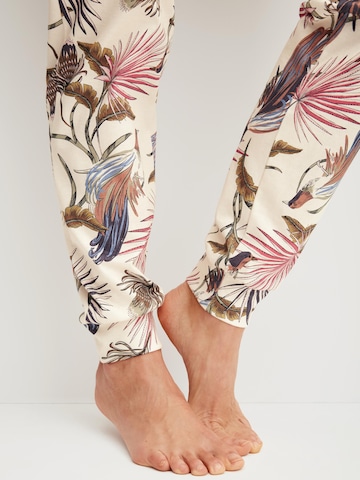 Pantalon de pyjama 'Favourites Arts' CALIDA en beige