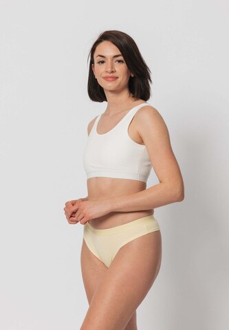 String SNOCKS en beige