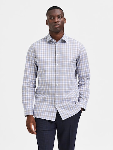 SELECTED HOMME Regular fit Button Up Shirt in Brown: front