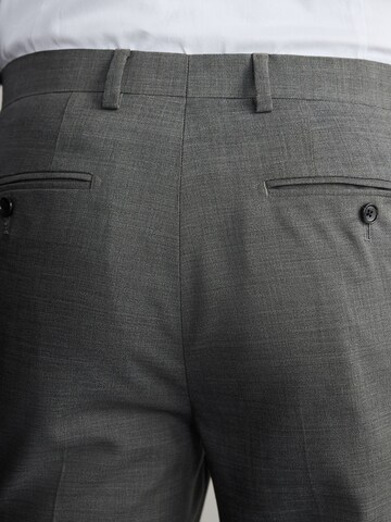 Next Обычный Плиссированные брюки 'Nova Fides' в Зеленый