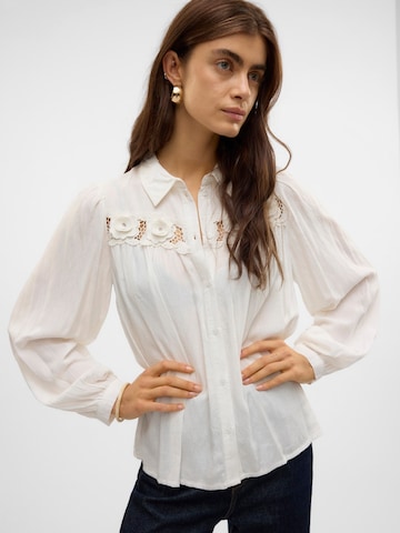 VERO MODA Блузка 'VMKAREN' в Белый