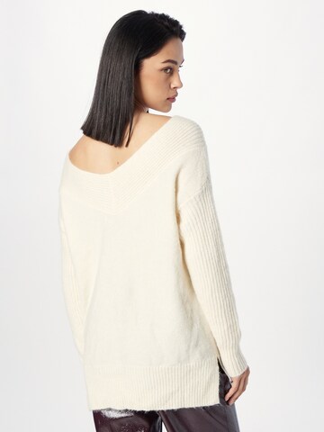 River Island Pullover in Beige