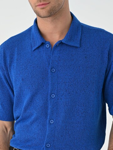 Antioch - Ajuste confortable Camisa en azul