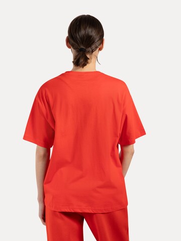 Smilodox Oversize T-Shirt Lyanna in Rot