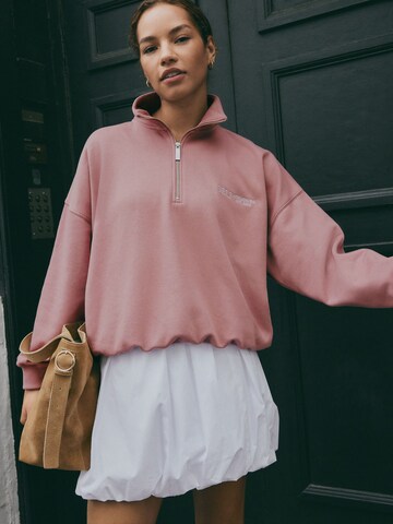 self. Sweatshirt in Pink