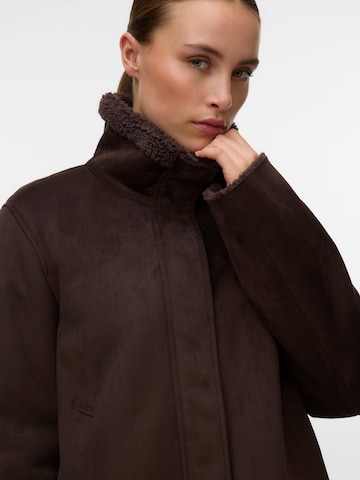 VERO MODA Between-Season Jacket 'VMBERNIE' in Brown