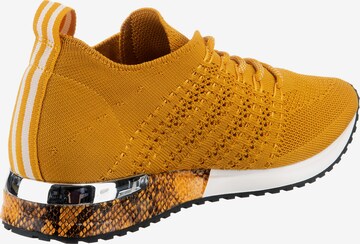 LA STRADA Sneakers in Yellow