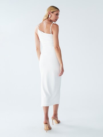 Robe de soirée 'HALLON MIDI DRESS' BWLDR en blanc : derrière