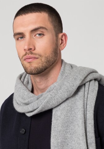 Style Republic Sjaal in Grijs: voorkant
