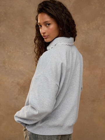 Next - Sudadera en gris