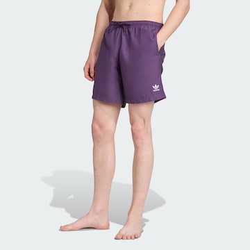 Pantaloncini da bagno 'Adicolor' di ADIDAS ORIGINALS in lilla: frontale