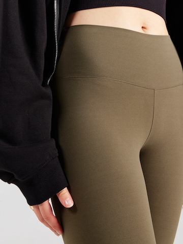 Skinny Leggings 'Chani' de la WEEKDAY pe verde