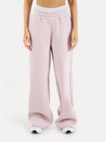 Smilodox Loosefit Oversize Jogginghose Thalea in Pink: Vorderseite