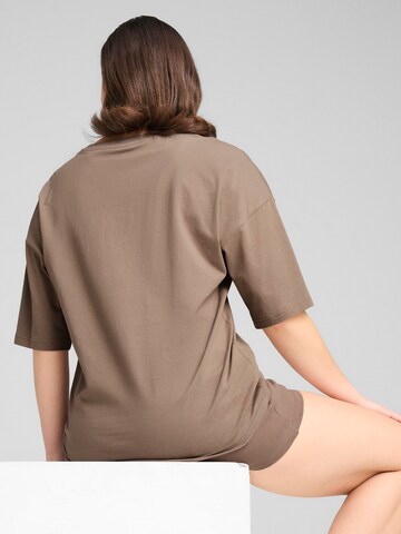 Maglietta 'Wardrobe Essentials' di PUMA in grigio