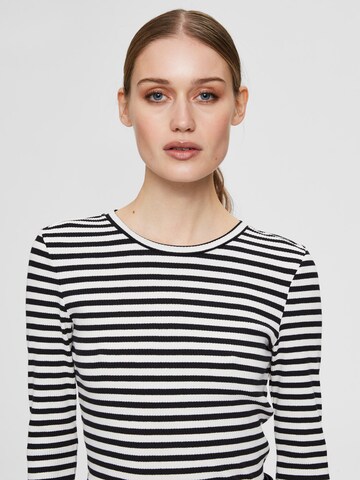 Maglietta 'ANNA' di SELECTED FEMME in nero