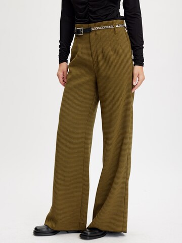 Wide Leg Pantalon à pince 'Fraya' Gestuz en vert : devant