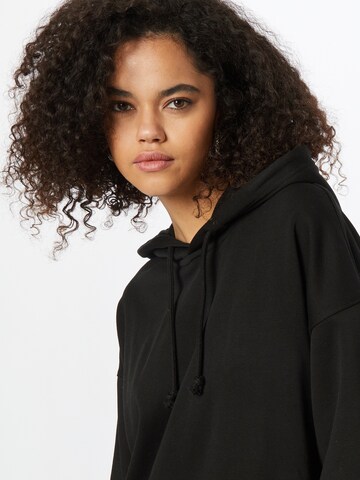 WEEKDAY Sweatshirt in Schwarz