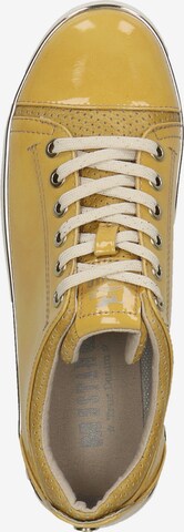 MUSTANG Sneakers in Yellow