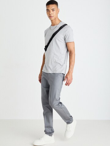 Coupe slim Pantalon à plis 'Stain' Dockers en gris