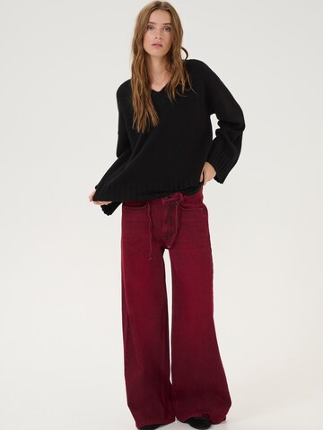 Pull-over 'Huxi' My Essential Wardrobe en noir