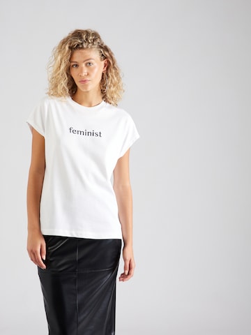 ABOUT YOU x Iconic by Tatiana Kucharova T-Shirt 'Ruby' (GOTS) in Weiß: predná strana